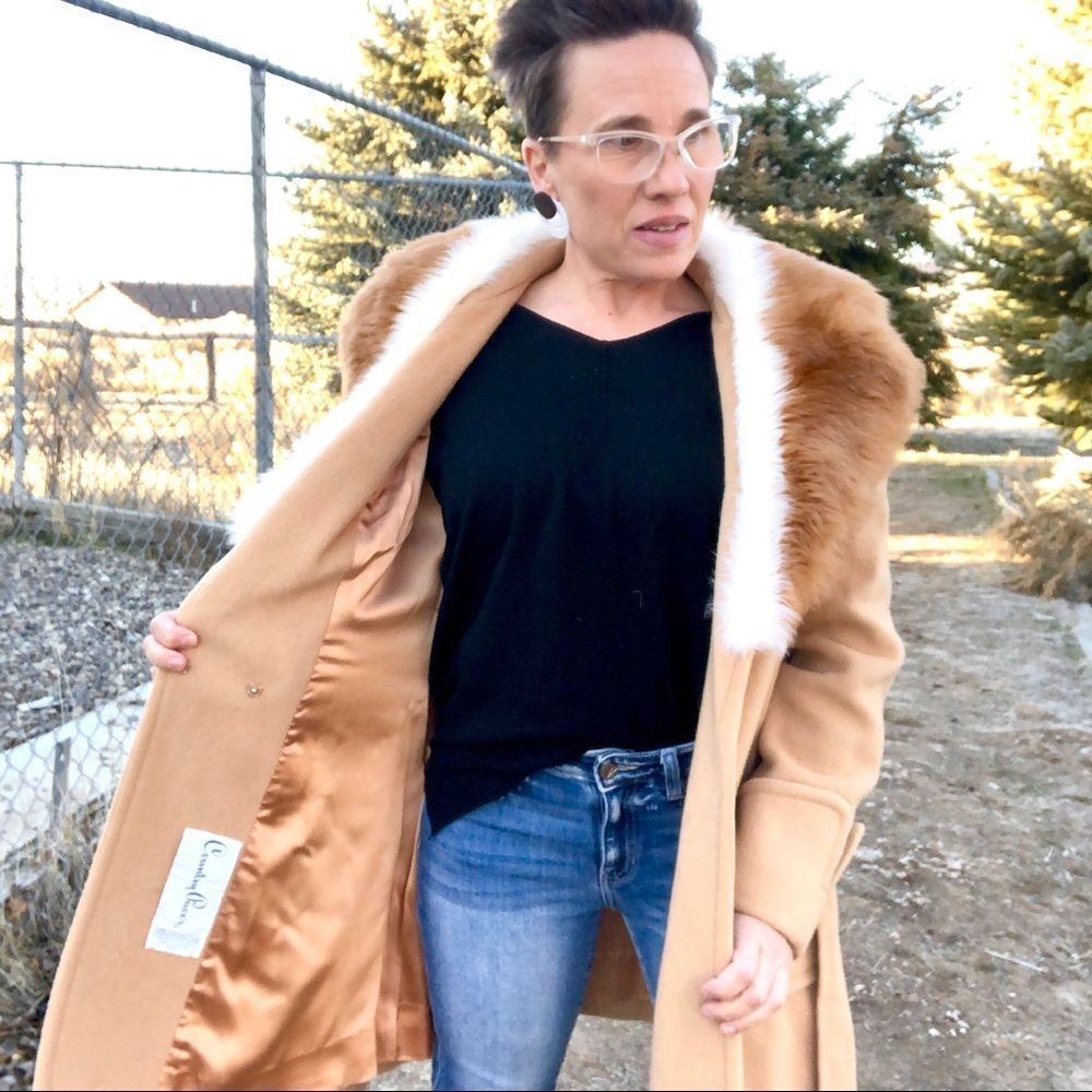 Stunning Vintage Ladies Coat Jackie Kennedy Style Faux Fox Fur Penny Lane - Picture 10 of 15